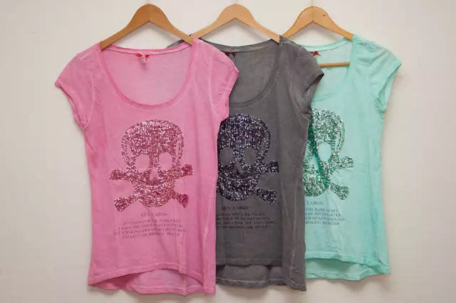 08-16 secondhand Damen T-Shirts in verschiedenen Farben